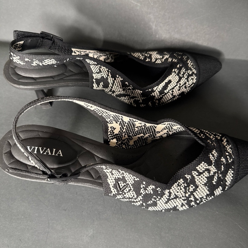 Vivaia Black Lace Pointed-Toe Singback Heels (Addison) Size 41.5. US 10.5/11 - Picture 5 of 8